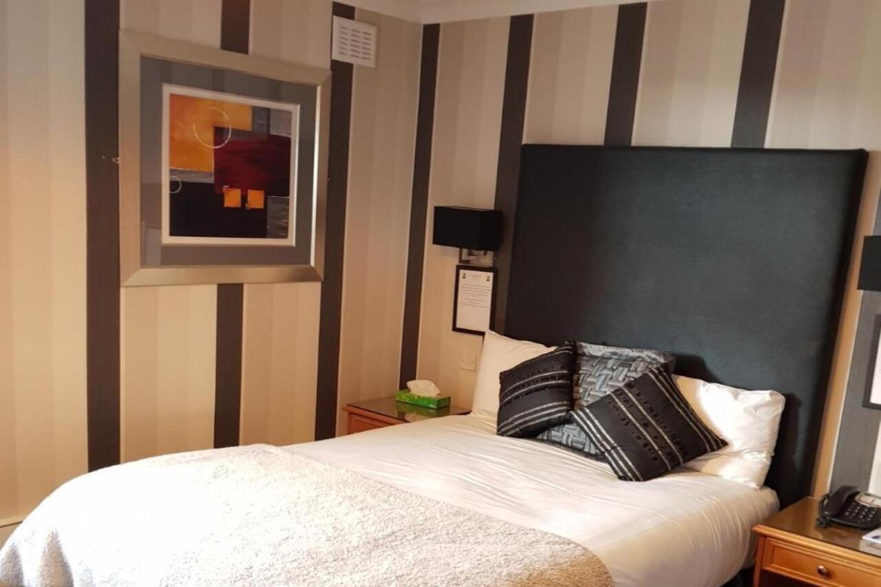 The Grove House Hotel Воллесі Екстер'єр фото
